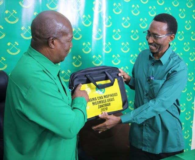 Vuai Nahodha Achukua Fomu Urais Zanzibar - Global Publishers