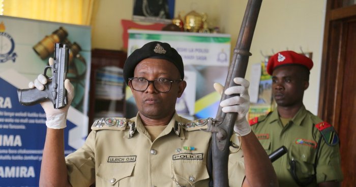 Bastola, Gobole Vyakamatwa Katika Palanja la Polisi – Video - Global Publishers