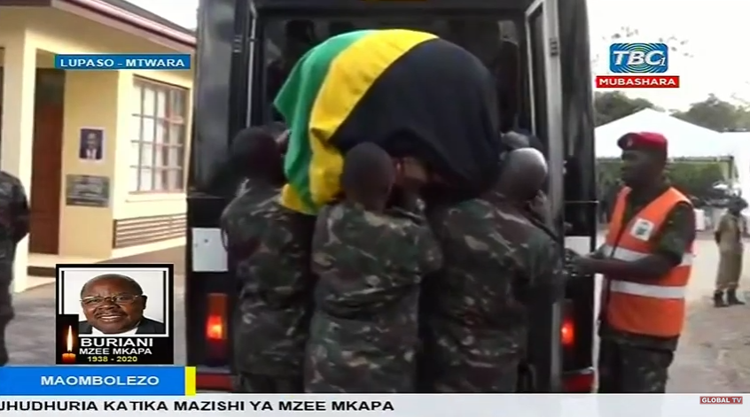 LIVE: Mwili wa Mzee Mkapa Wawasili Nyumbani Kwake Lupaso - Global Publishers
