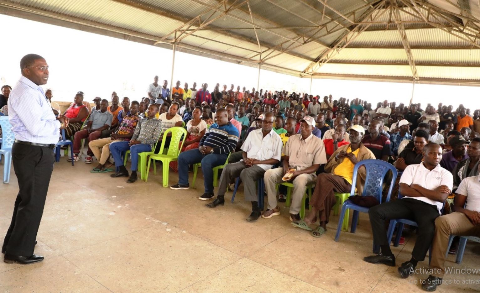 Waziri Kalemani Aagiza Wauza Umeme Wawili Kukamatwa - Global Publishers