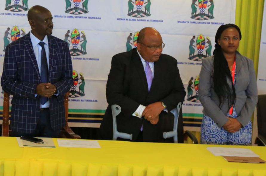 Vodacom Tanzania Foundation yatoa zawadi kwa washindi wa mashindano ya Kitaifa ya teknolojia na Ubunifu (MAKISATU 2020) - Global Publishers
