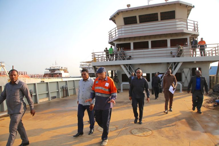 Majaliwa Akagua Ujenzi wa Kivuko cha Mafia, Kigamboni - Global Publishers
