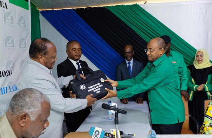 Mwinyi Achukua Fomu ZEC, Aahidi Zanzibar Mpya – Video - Global Publishers