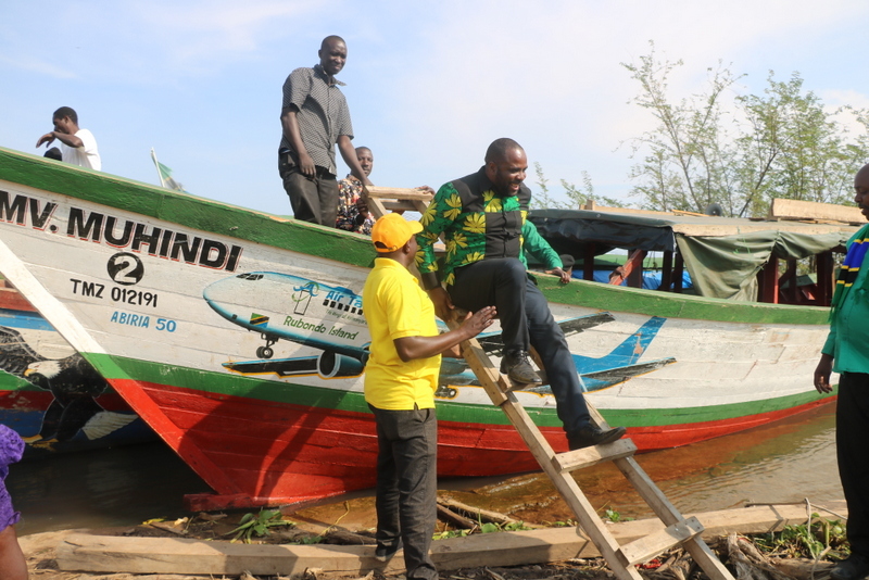 Shigongo Atinga Kisiwa cha Maisome Kusaka Kura - Global Publishers