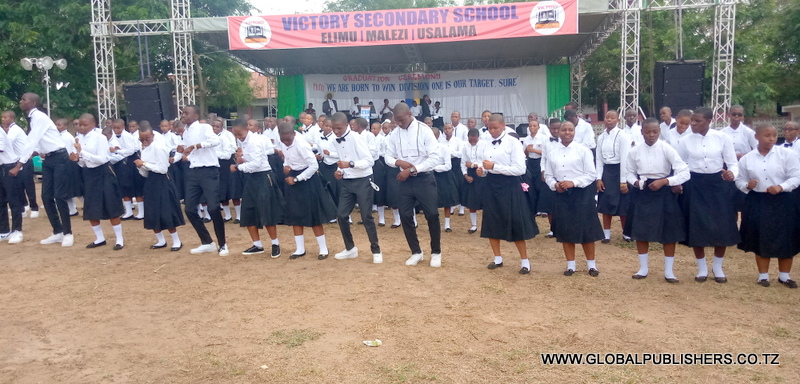 Wahitimu Victory Secondary Waaswa Kulinda Maadili Wakifanya Mahafali - Global Publishers