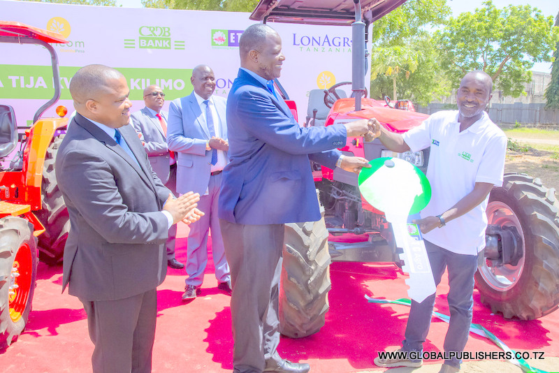Waziri Hasunga Aipongeza Benki ya CRDB Kuongeza Tija Kwenye Kilimo - Global Publishers