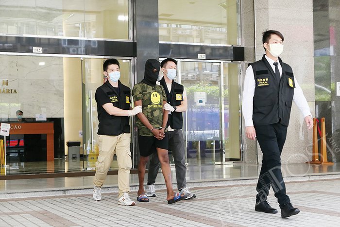 Mtanzania Akamatwa na Dawa za Kulevya China - Global Publishers