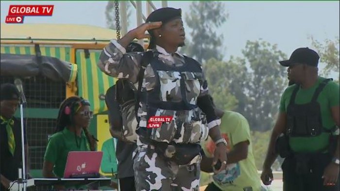 Harmonize Atua Kijeshi Mbele ya JPM, Amvulia Kofia – Video - Global Publishers