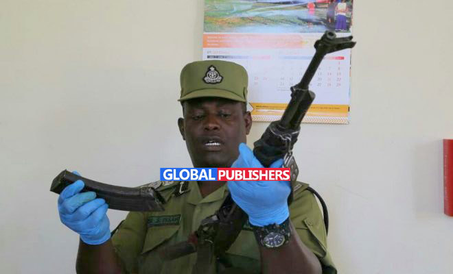 Simulizi Mfungwa Aliyempora Askari Bunduki ‘SMG’ - Global Publishers