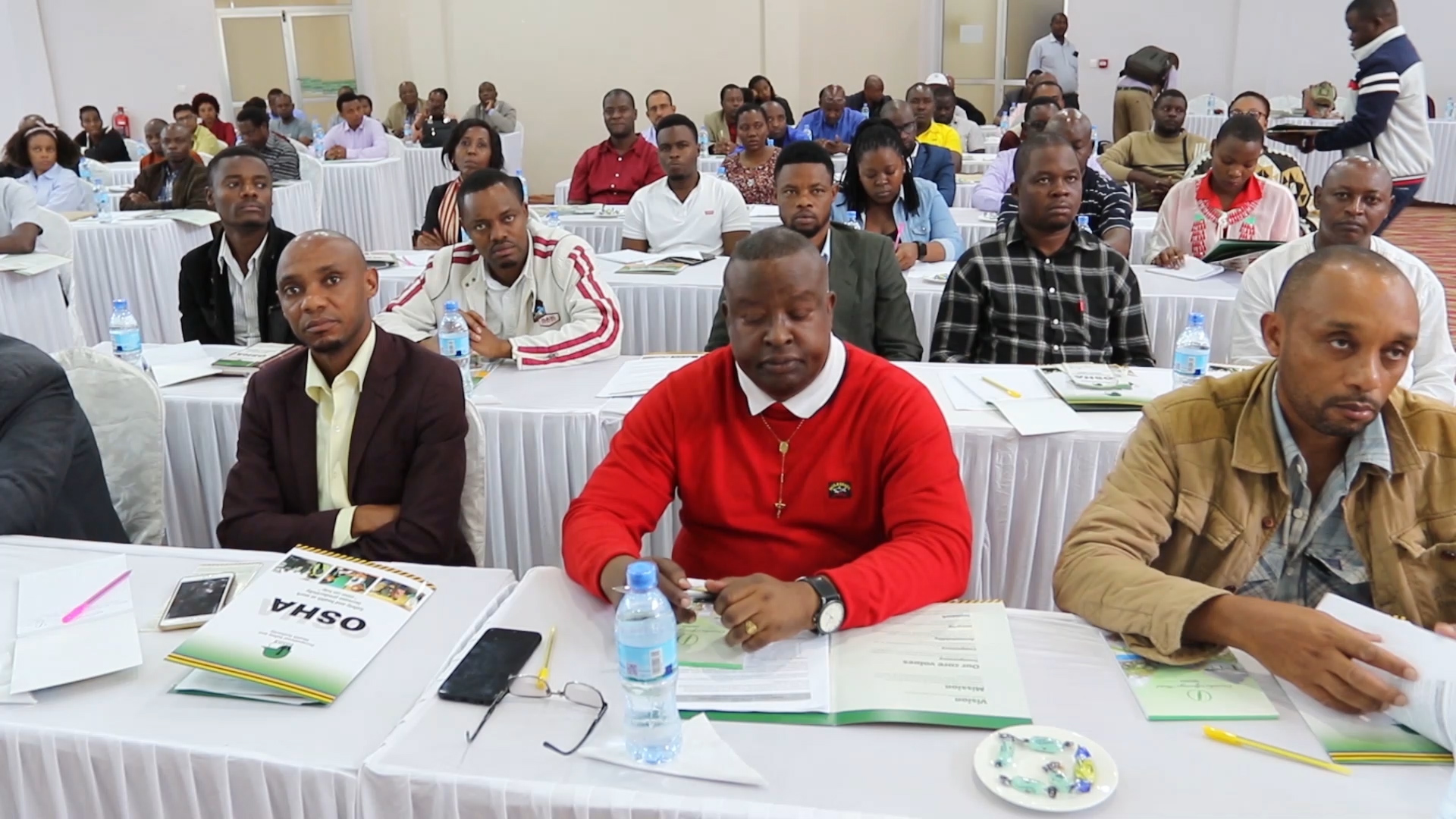 Katibu Tawala Arusha Asisitiza Waajiri Kuweka Mifumo Madhubuti Ya Kuwalinda Wafanyakazi Dhidi ya Magonjwa - Global Publishers