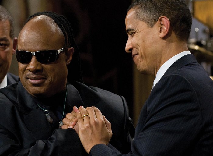 Stevie Wonder: Alizaliwa Kipofu Lakini Sasa ni Bilionea - Global Publishers