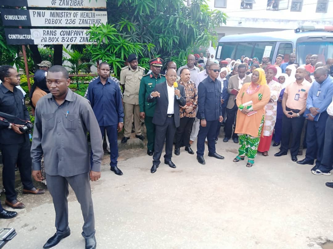 Mwinyi Abaini Madudu Kwenye Hospitali, Atoa Miezi 3 - Global Publishers