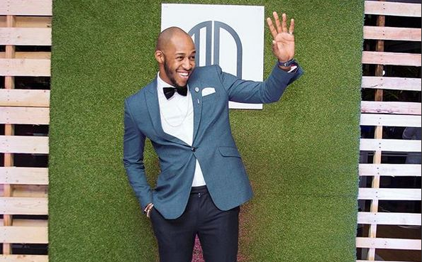 Idris Adaiwa Pesa Jukwaani - Global Publishers