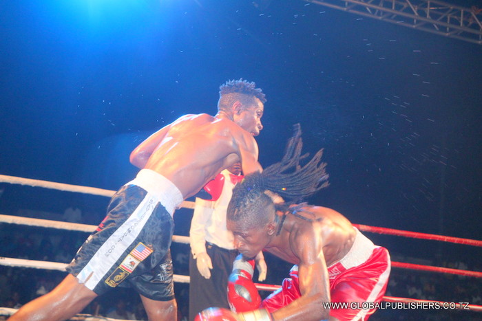 Sadiki Momba na Baina Mazola Walivyotoana Kijasho Ulingoni - Global Publishers