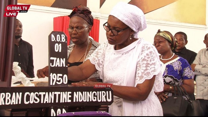 Simanzi Nzito! Mwili wa Baba Jokate Waagwa Kanisani – Video - Global Publishers