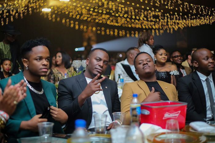 Tajiri Vunjabei Awavuruga Mastaa Bongo - Global Publishers