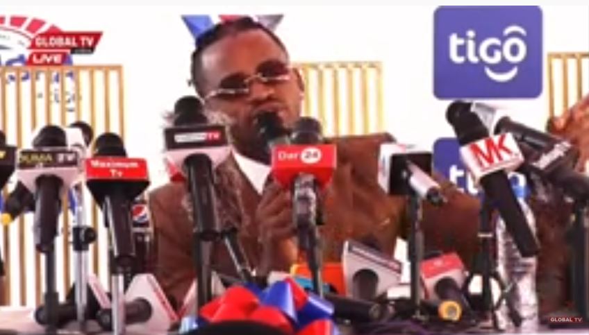 Live: Diamond Anavunja Ukimya, Anazungumza Na Wanahabari Muda Huu… - Global Publishers