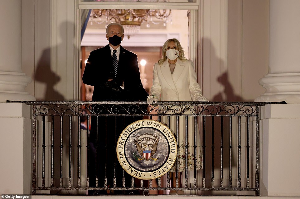 Biden Ashuhudia Chereko za Kuapishwa Kwake Akiwa Ikulu - Global Publishers