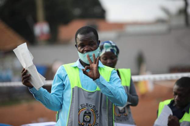Matokeo ya Uchaguzi Uganda 2021: Museveni, Bobi Wine Wachuana Vikali - Global Publishers