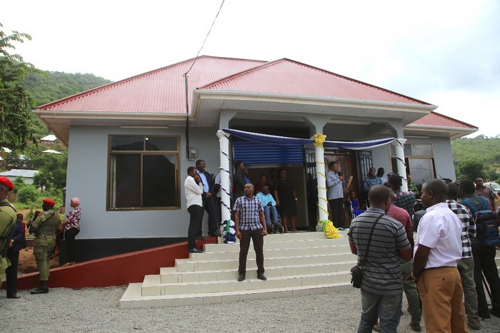 Majaliwa Achangisha Mil.18.9 Kumsaidia Mtoto Miriam, JPM, Samia Waunga Mkono - Global Publishers