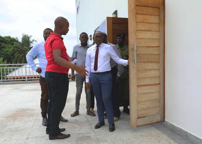 DC Gondwe Atoa Siku 14 Mzabuni Kituo cha Afya Buza - Global Publishers