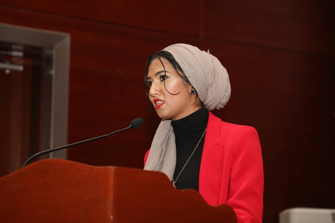 Fatema Dewji Akabidhiwa Simba Queens - Global Publishers