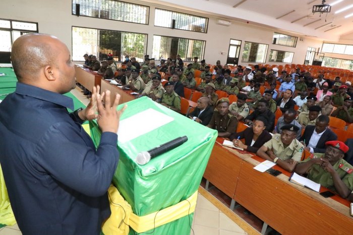 Marufuku Wafungwa kutumika kwa Kazi Binafsi