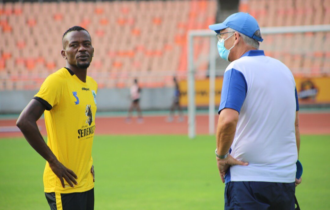 Poulsen Aukubali Mziki wa Nado, Fei Toto - Global Publishers