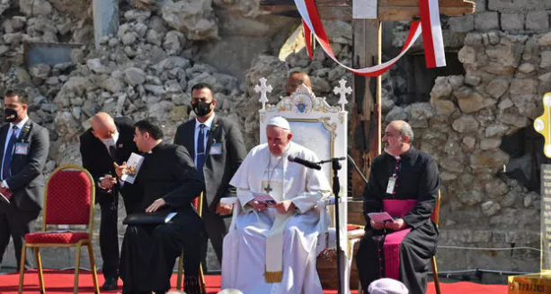 Papa Francis Aongoza Misa ya Kihistoria Baghdad - Global Publishers