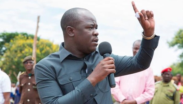 Waziri Aweso Amsimamisha Bosi wa Maji - Global Publishers