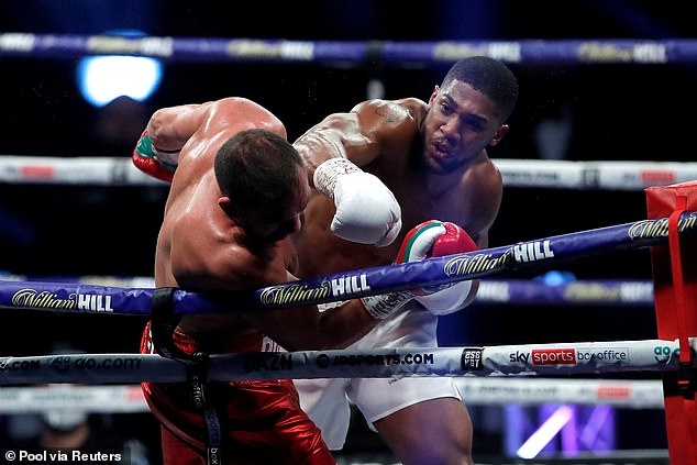 Antony Joshua, Tyson Fury Vita ya Wanaume - Global Publishers