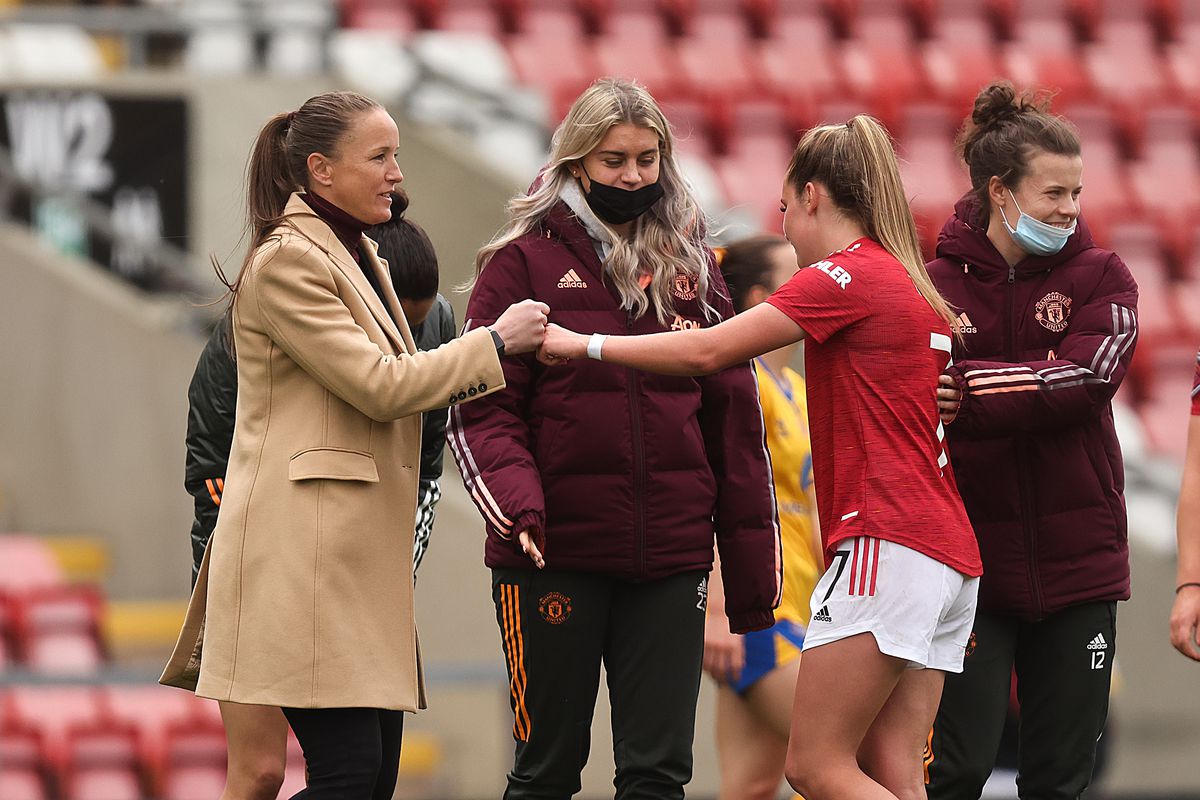 Kocha Ajiondoa Man Utd Kisa Vifaa Vibovu - Global Publishers