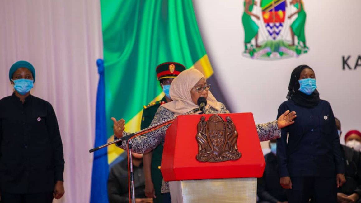 Samia Awaonya Majambazi, Ampa Maagizo IGP Sirro – Video - Global Publishers