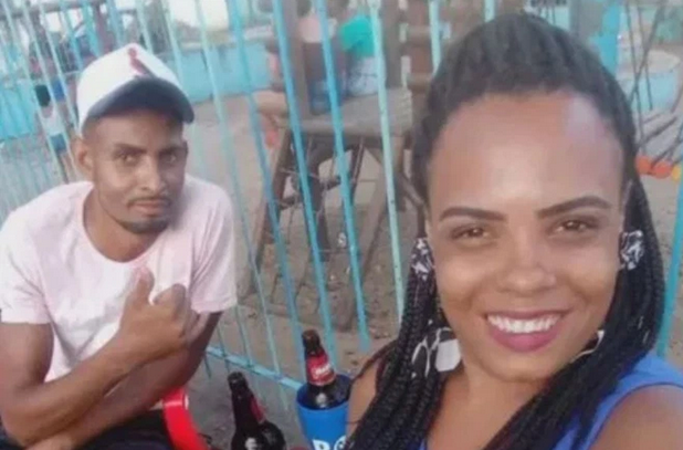 Amuua Mumewe, Amkata Nyeti, Azikaanga - Global Publishers