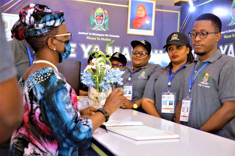 Waziri Wa Mambo Ya Nje Atembelea Banda La Wizara Ya Madini Sabasaba - Global Publishers