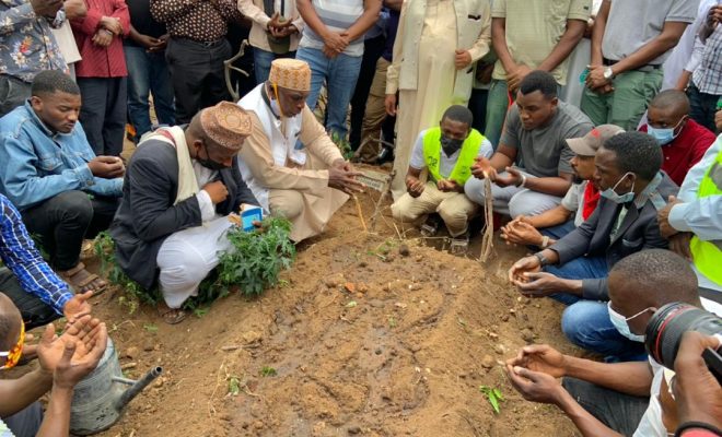 Video: Mamia Wamzika Mtoto wa Kipanya ‘Malcom’ Kisutu Dar - Global Publishers