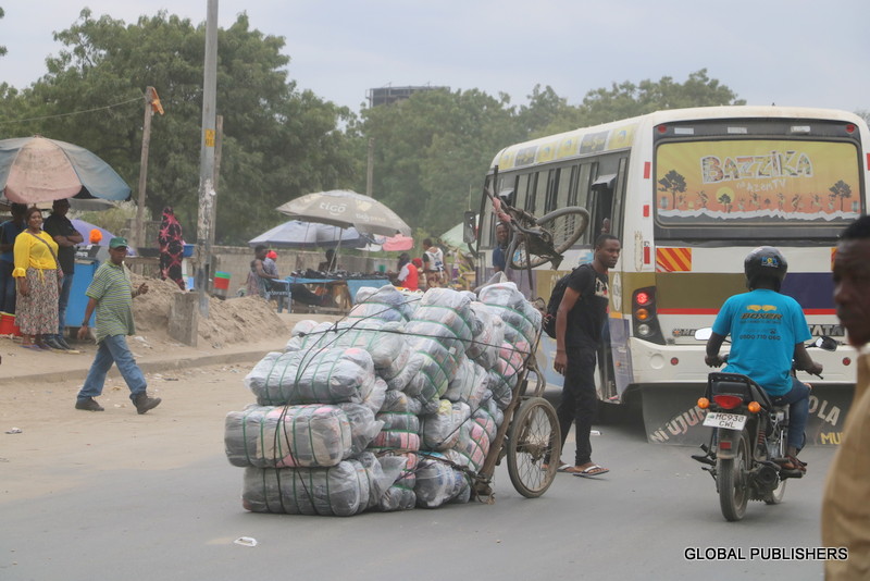 Marobota ya Nguo Yakwamisha ‘Guta’ Kupinduka Eneo la Machinga Complex - Global Publishers