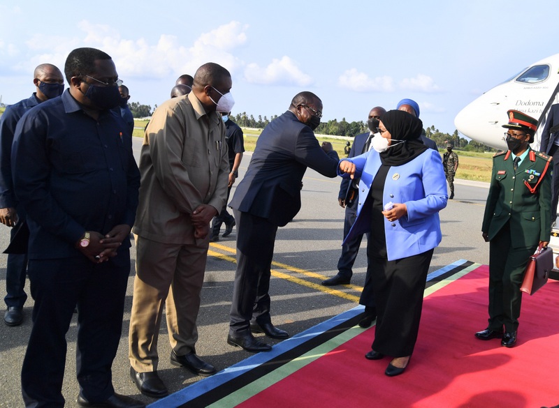 Samia Suluhu Hassan Awasili Zanzibar Akitokea  Nchini Malawi - Global Publishers