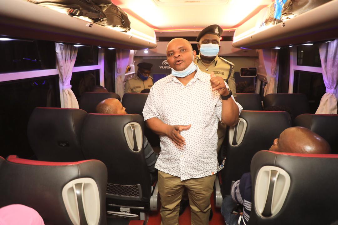 Abiria Waaswa Kujikinga na UVIKO -19 - Global Publishers