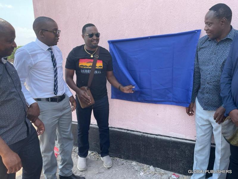 DC Joshua Nasari Akabidhiwa Ofisi na Wadau wa Maendeleo, Bunda - Global Publishers