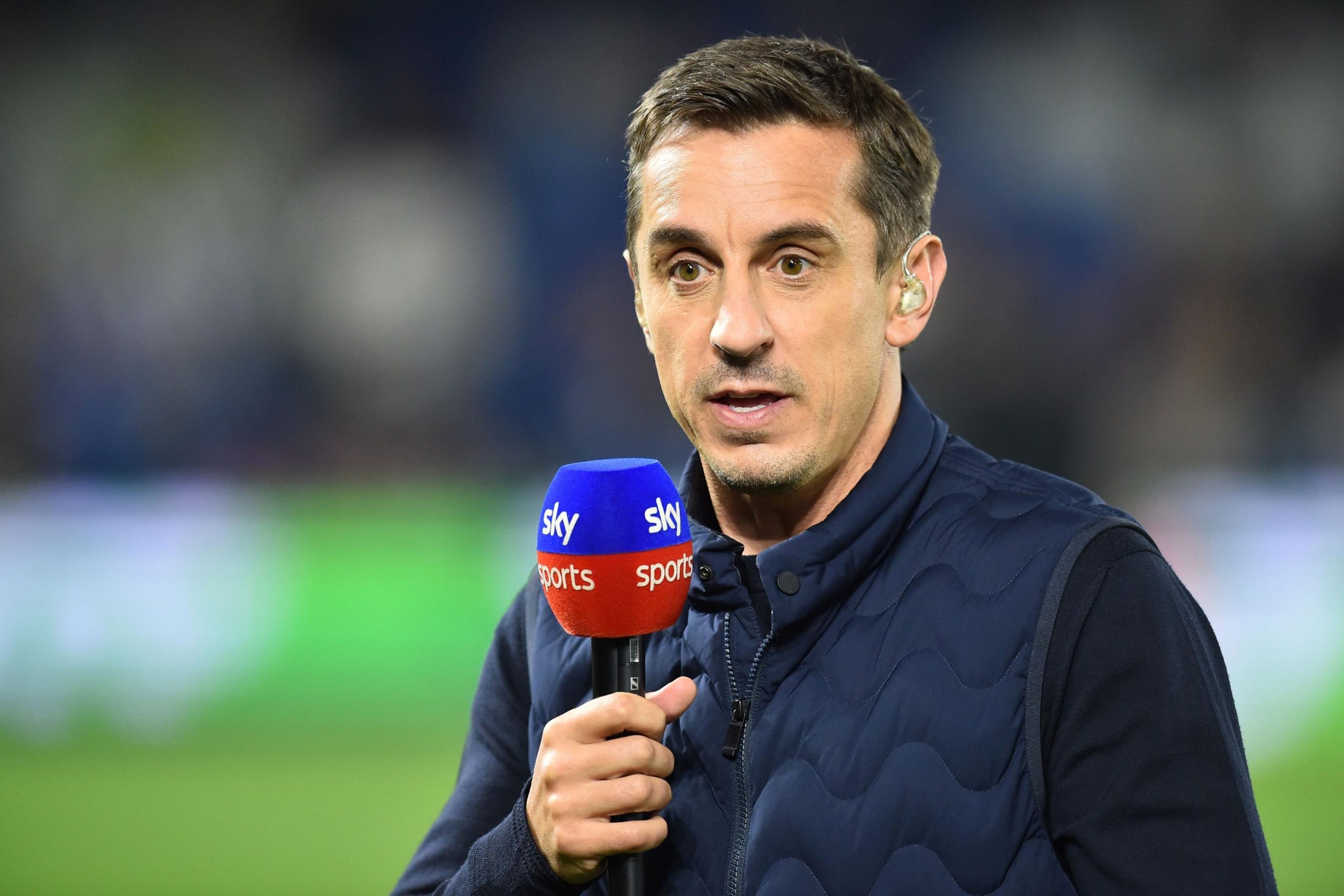 Gary Neville Aionya Man United - Global Publishers