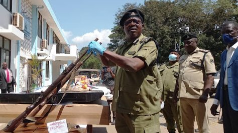 Watuhumiwa 16 Wanaswa na Silaha, Bangi na Mali za Wizi - Global Publishers