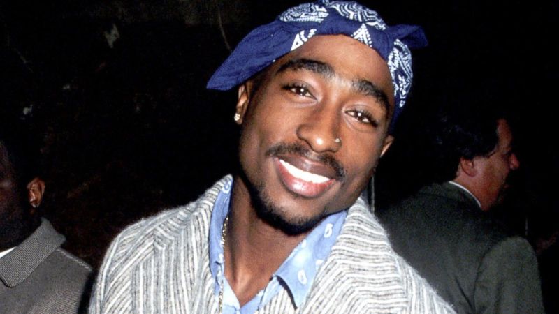 Mabaki ya Mwili  wa Tupac Yalivutiwa Bangi - Global Publishers