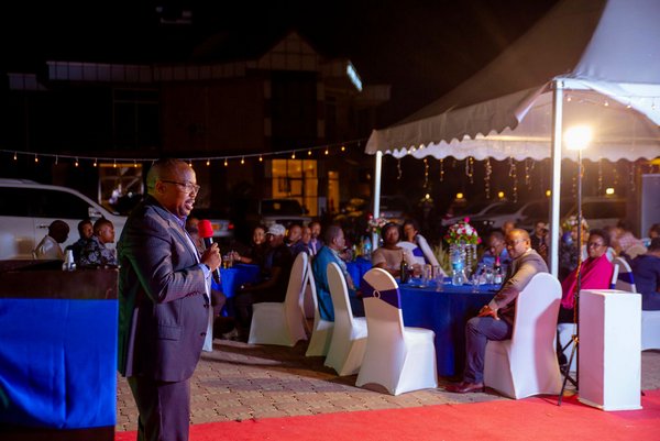 Benki ya Exim Yaandaa Chakula cha Jioni kwa Wateja Wake Iringa - Global Publishers