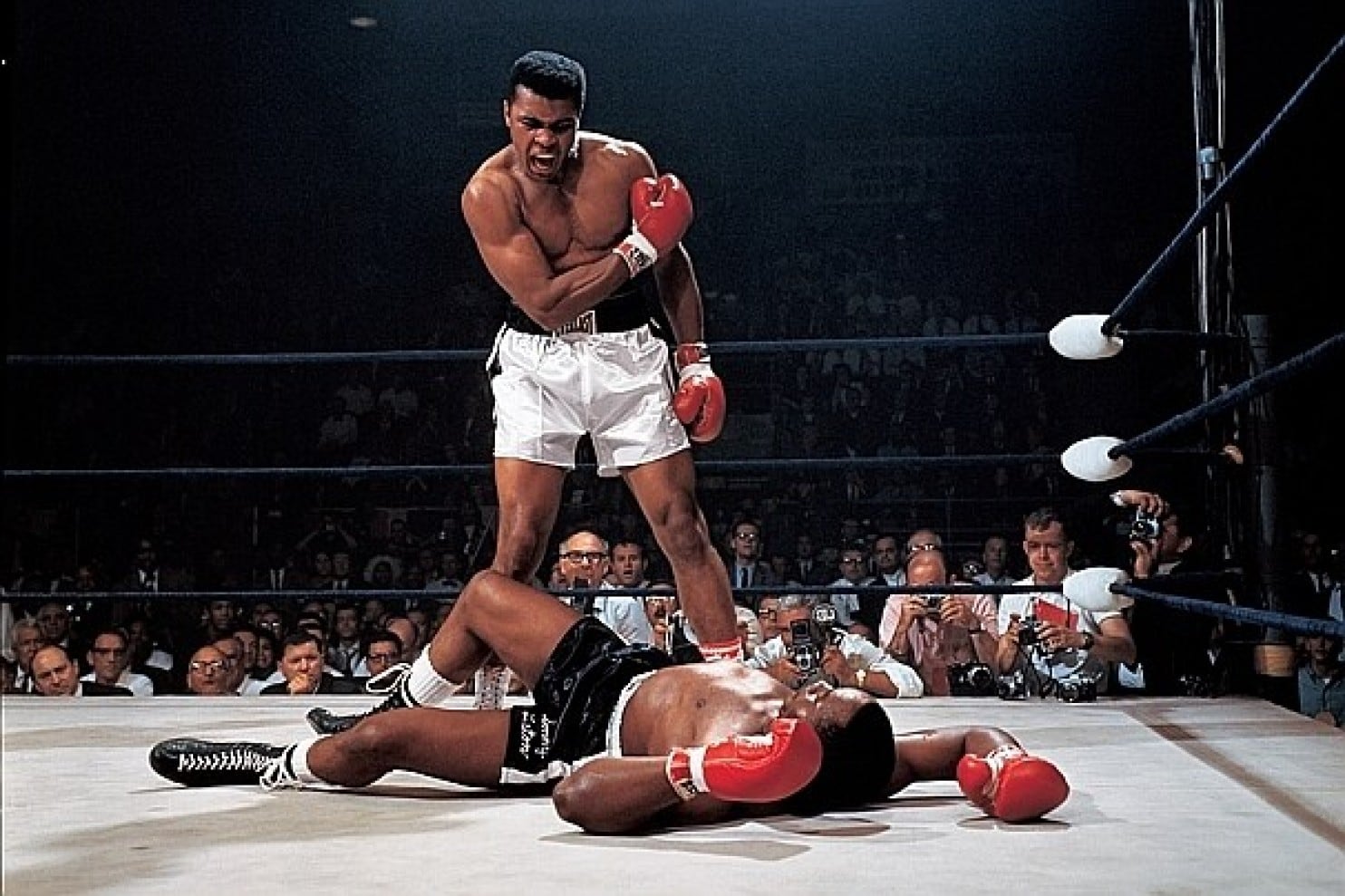 Michoro ya Muhammad Ali Yauzwa Dola Milioni 1 - Global Publishers