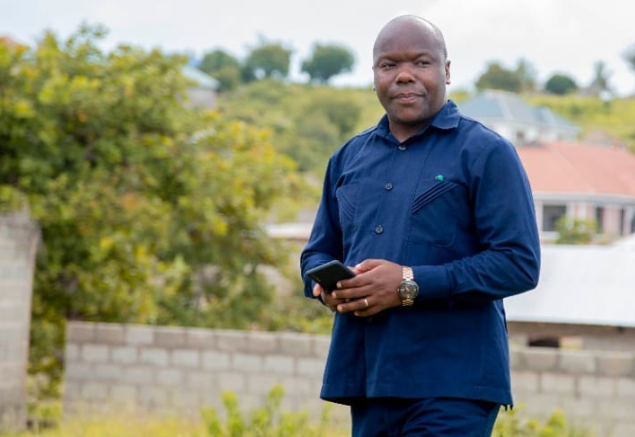 RC Homera: Wazee Jiepusheni na Vibinti - Global Publishers