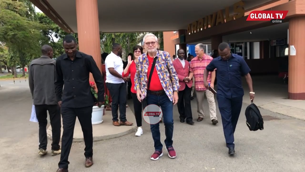 Mtumishi Egon Apasuliwa Tumbo Mara 6 Marekani, Arejea Nchini-Video - Global Publishers