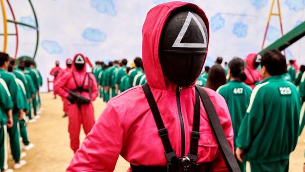 Marufuku Kuvaa Hivi Marekani - Global Publishers