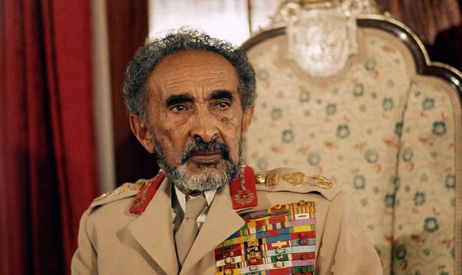 Haile Selasile: Mfalme  Aliyeuawa na Kutupwa Chooni! - Global Publishers