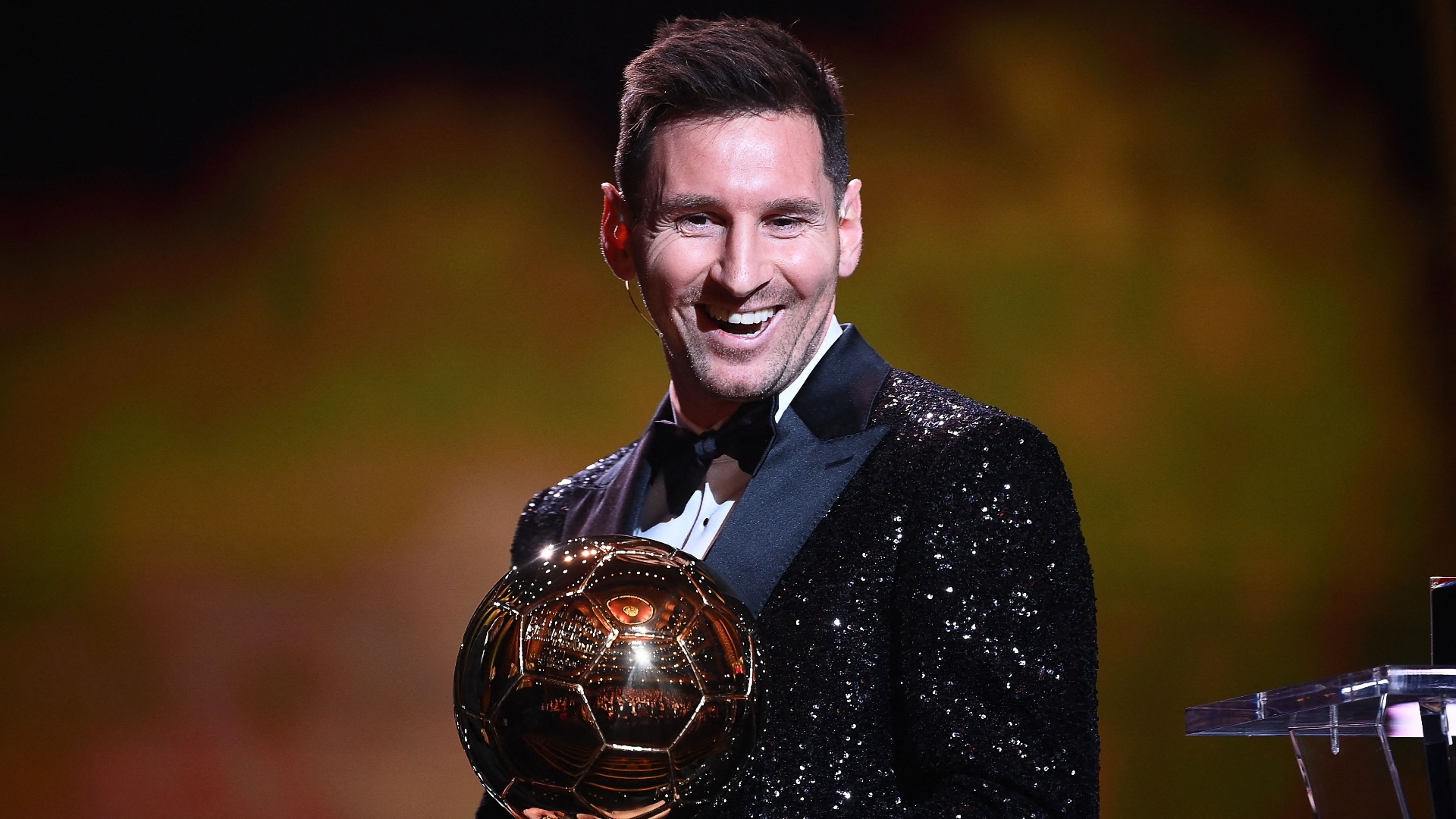 Messi Anyakua Ballon D’OR - Global Publishers